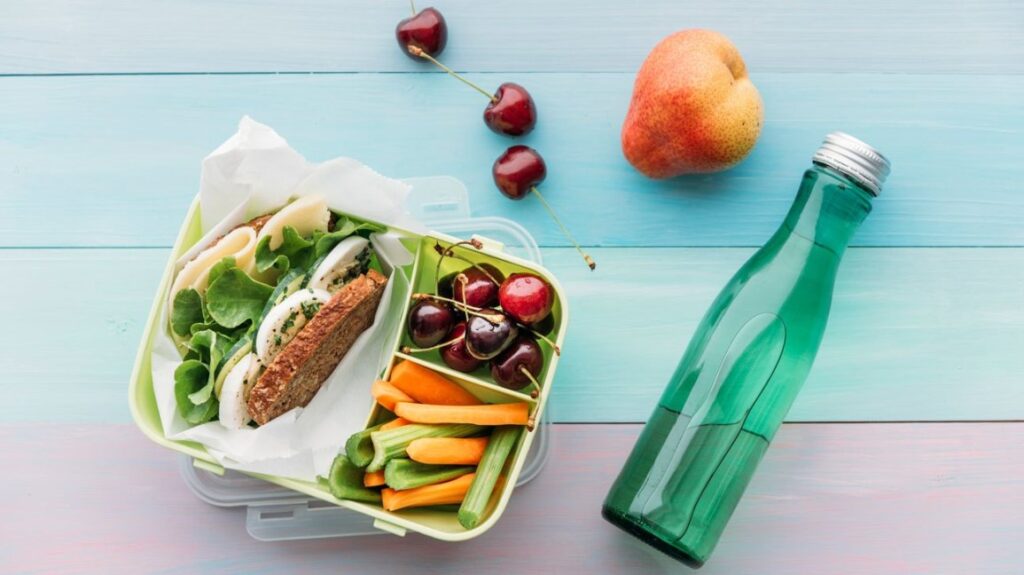 Experienced Dietitian in Mohali providing personalized diet plans