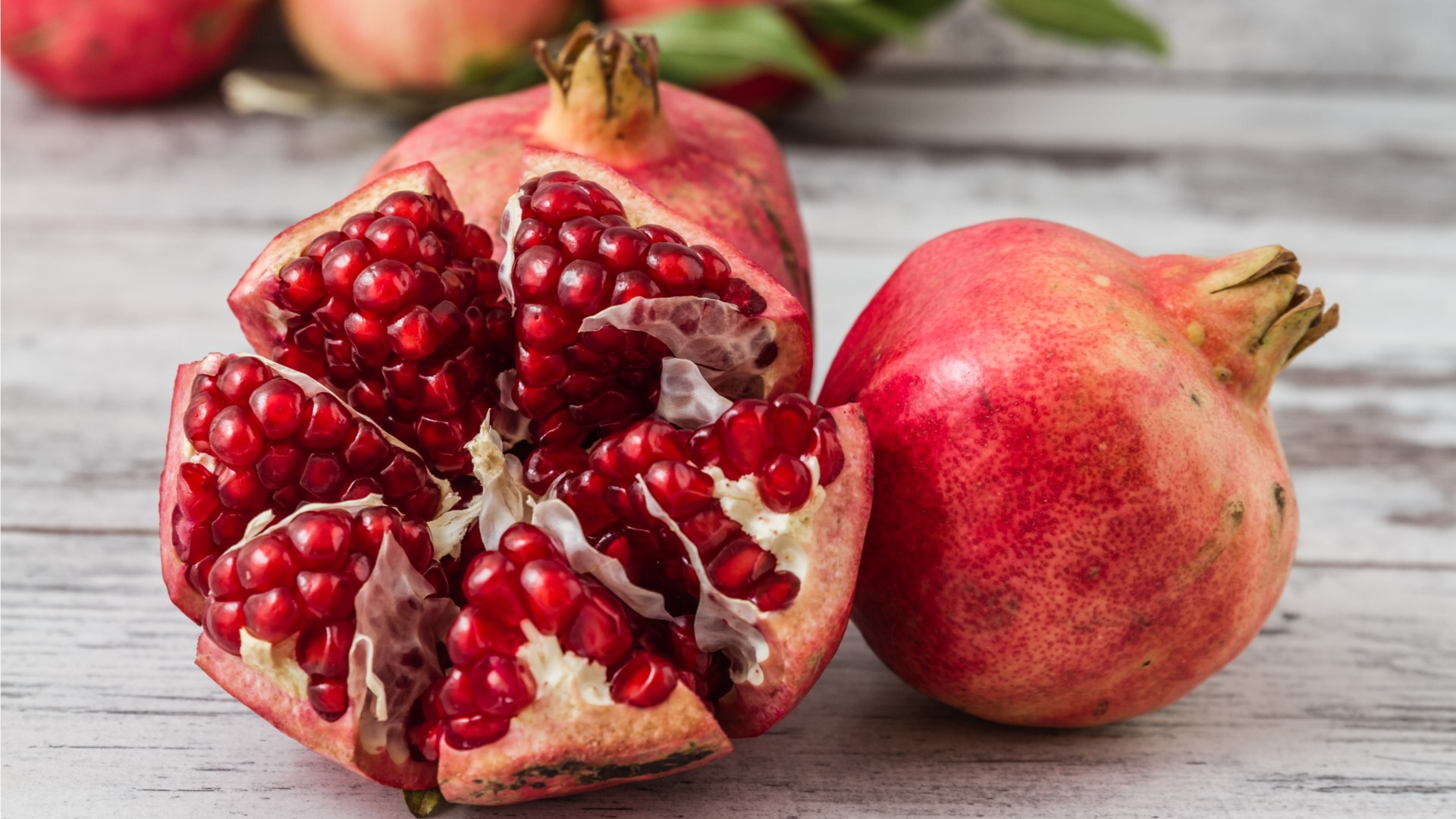 Pomegranate best for glowing skin in summers